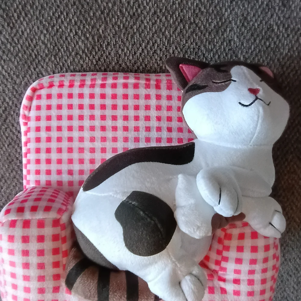Makeship Ella and Her Pink Couch Cat Plush Limited Edition 1 of 537 NWT Bag Rare